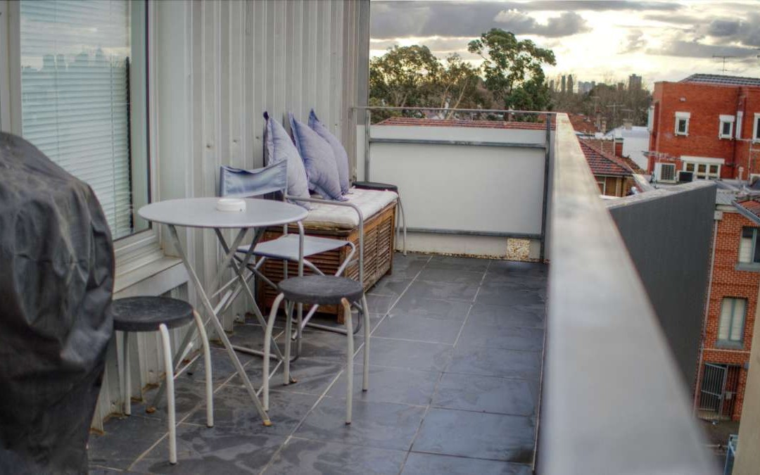 Stay In StKilda - Balcony - Fitzroy St apartment